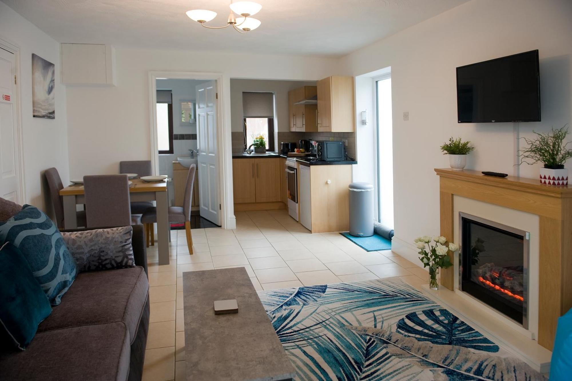 Mountain View Apartment - Short Drive To Beaches Bryngwran Exterior photo
